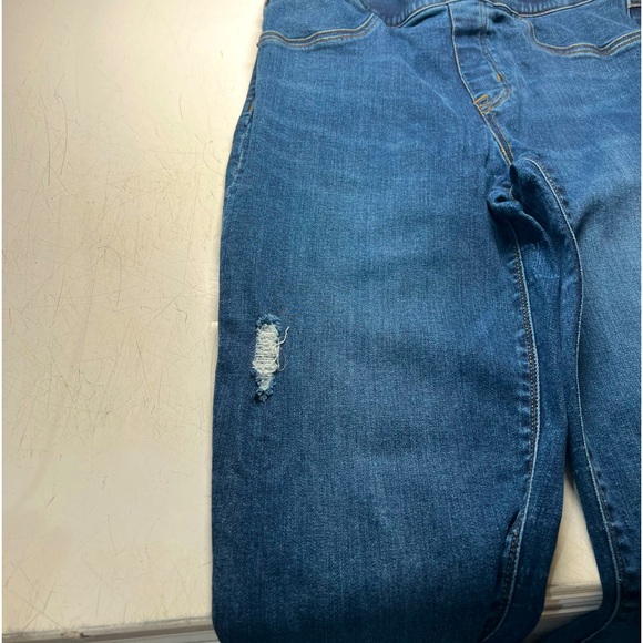 Spanx Distressed Skinny Jeans Raw Hem 28 W 27”Inseam - Picture 5 of 7